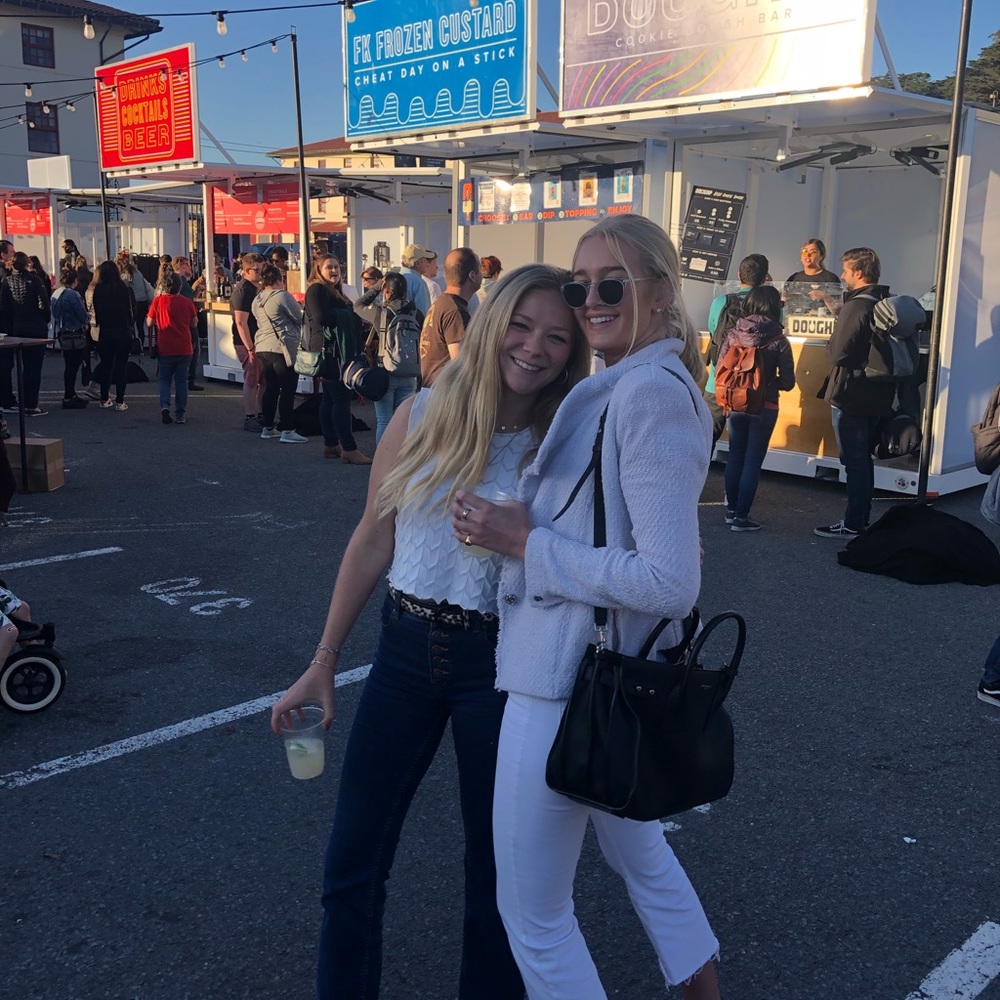 Meet your Posher, Ella